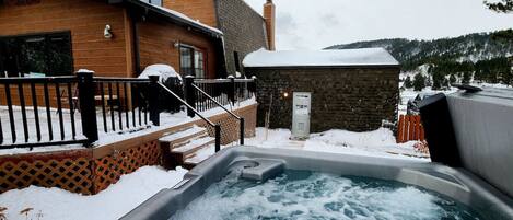 Bain à remous extérieur