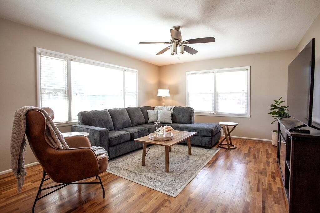 Smart TV, tenis de mesa y libros 