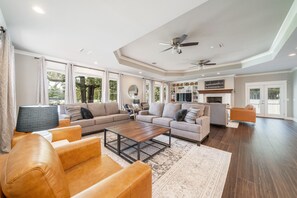 Smart TV, fireplace, video games