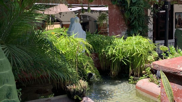 Gambar tidak terklasifikasi, 1 dari 22, tombol