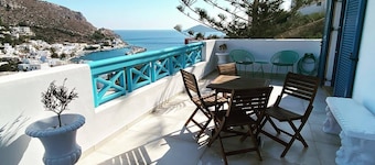 Heliades Suites, view and comfort over Panteli bay!