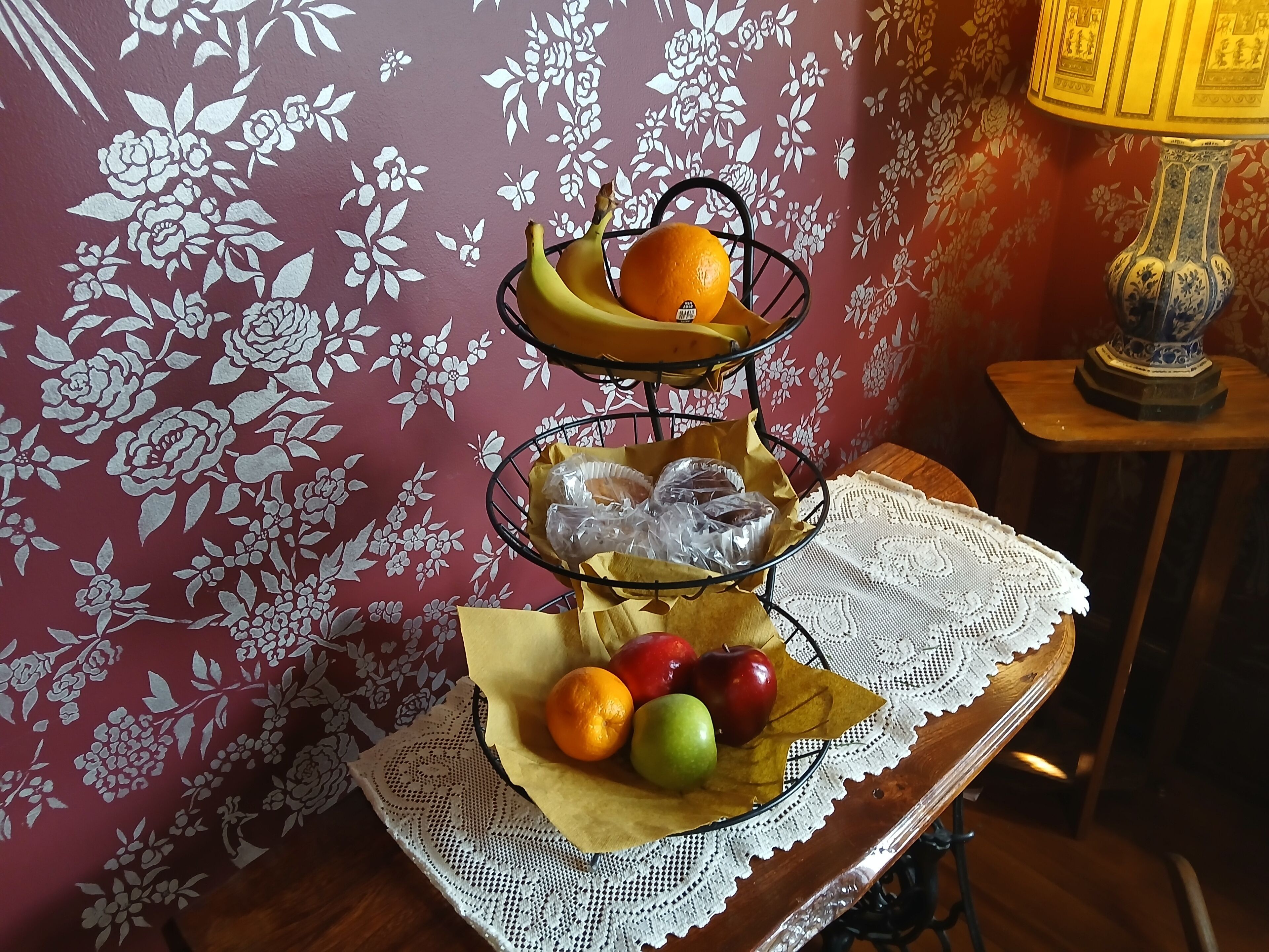 Free daily cooked-to-order breakfast 