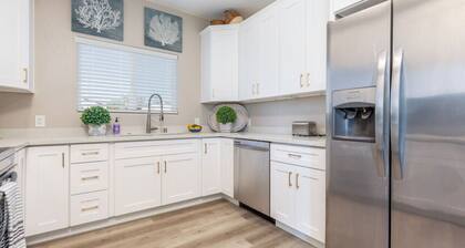 Comfy & Stylish- 4 Bathrooms
