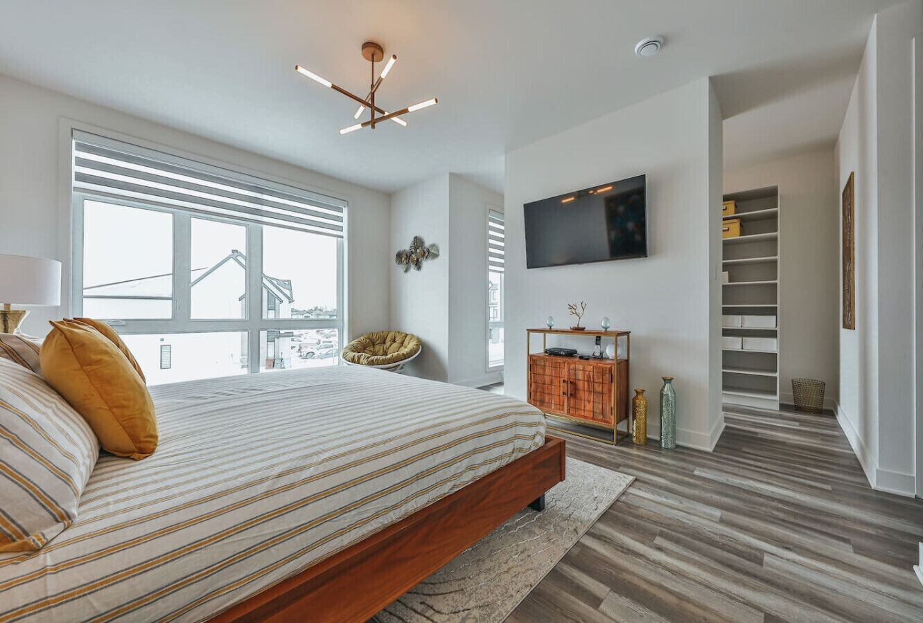 3 bedrooms, desk, iron/ironing board, WiFi