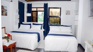 1 bedroom, in-room safe, desk, iron/ironing board