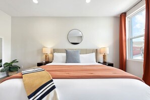 3 bedrooms, desk, iron/ironing board, free WiFi