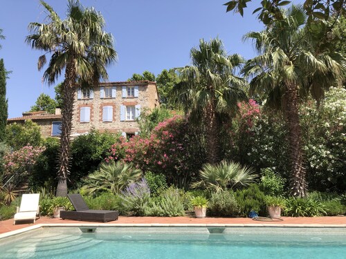 Stunning Mas 7 minutes from the sea