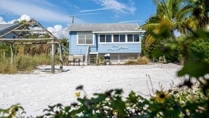 Unclassified image, 4 of 23, button - 2890 Seaview by Coastal Vacation Properties (Fort Myers Beach)