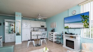 Condo, 1 phòng ngủ | Khu ăn uống