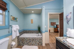 Bathroom - 285 Lazy Way - Lazy Beaches Getaway by Coastal Vacation Properties (Fort Myers Beach)