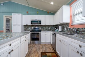 Casa, 4 habitaciones | Cocina privada