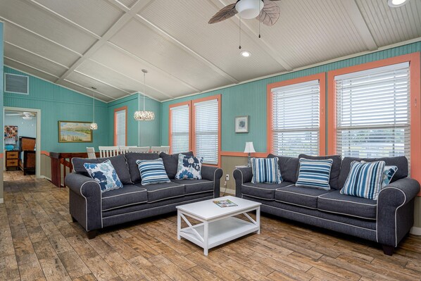 Hus - 4 sovrum | Vardagsrum