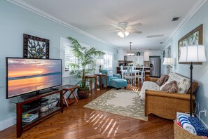 Cottage, 3 Bedrooms | Living room