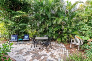 Cottage, 1 Bedroom | Property grounds