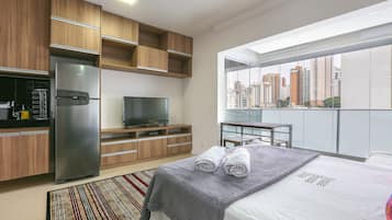 Iron/ironing board, internet, bed sheets