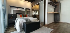 Bügeleisen/Bügelbrett, Internetzugang, Bettwäsche