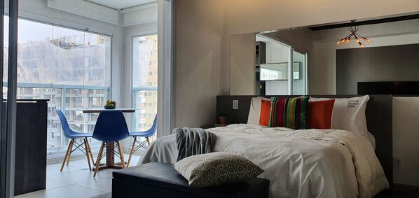 Bügeleisen/Bügelbrett, Internetzugang, Bettwäsche