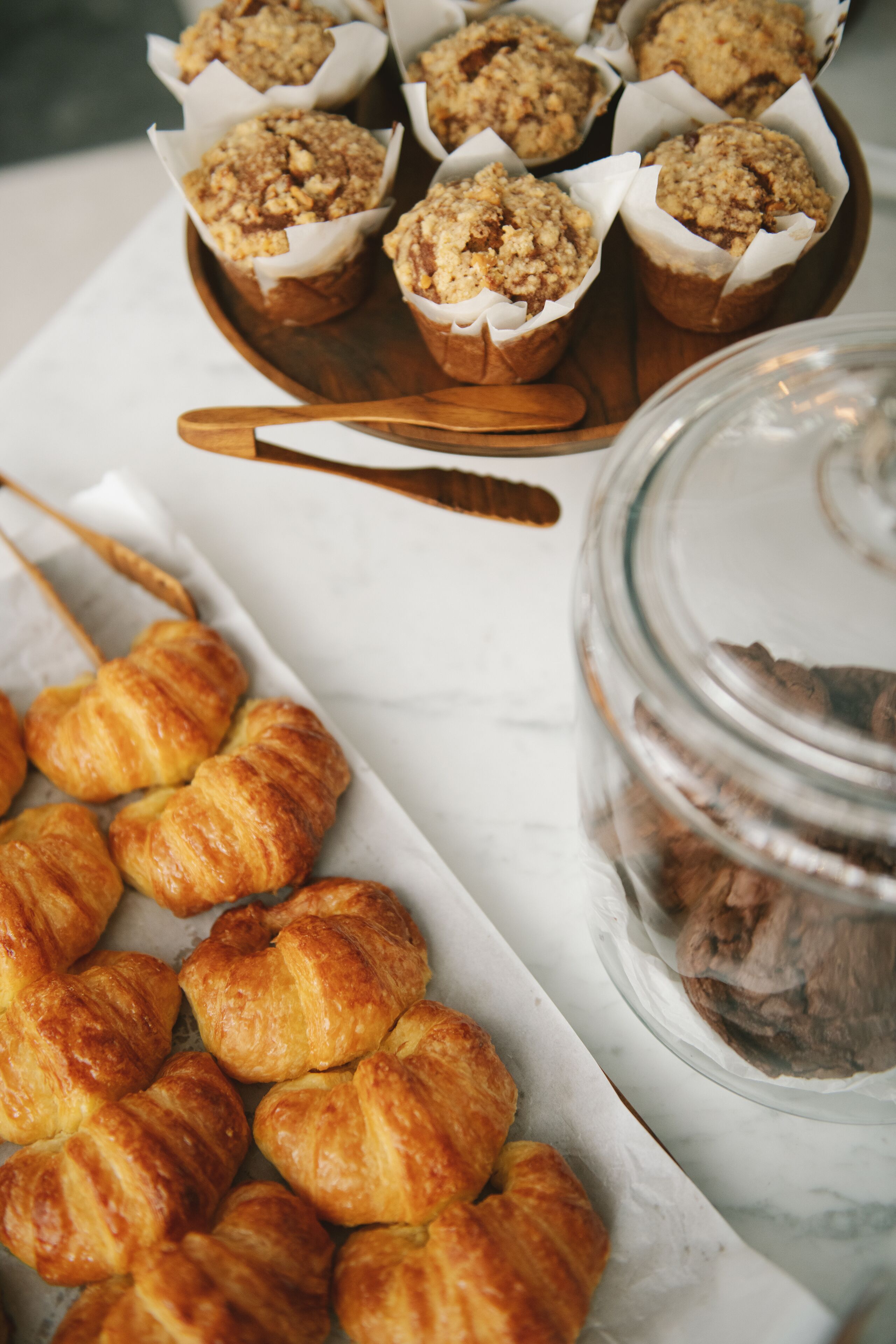 Daily buffet breakfast (USD 19 per person)