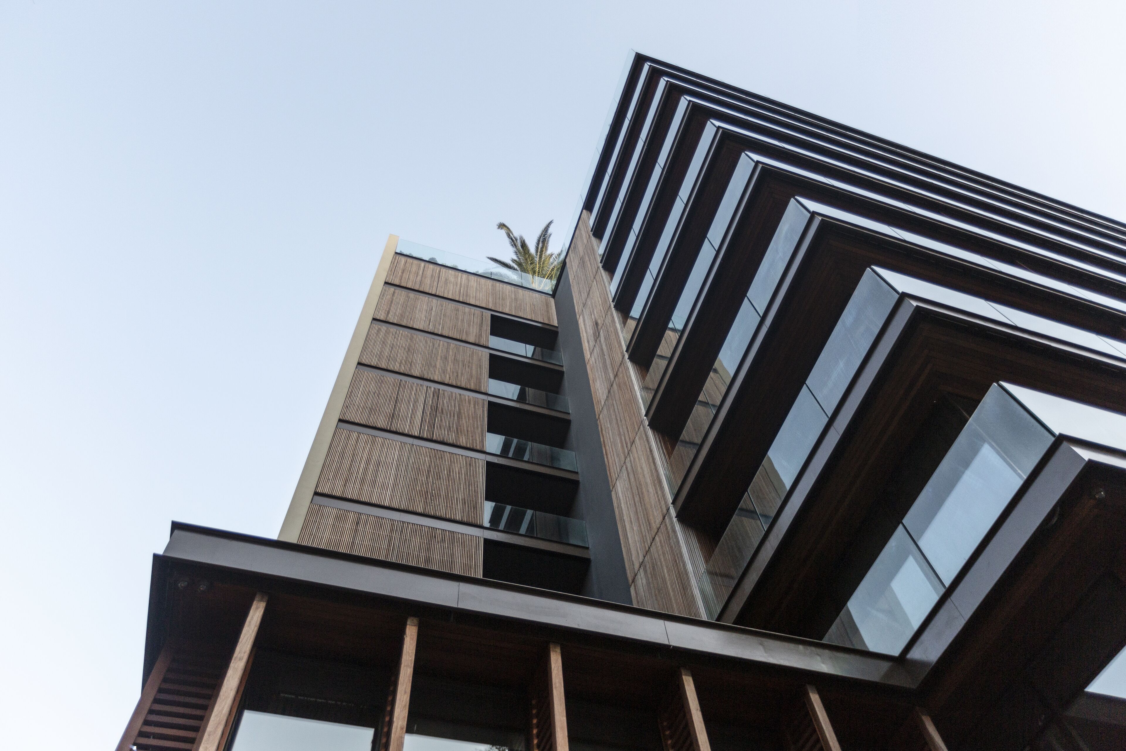 Vista frontal de la propiedad