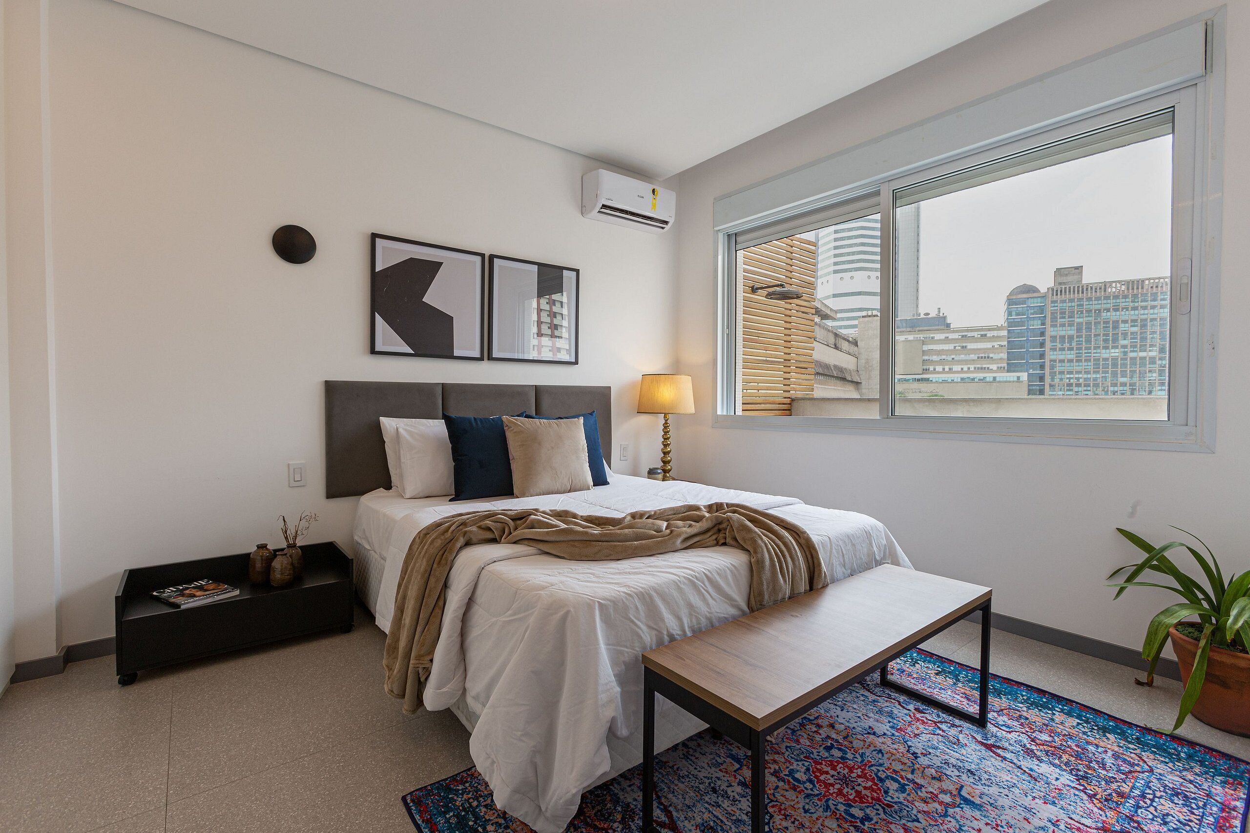 2 habitaciones, tabla de planchar con plancha, internet y ropa de cama 