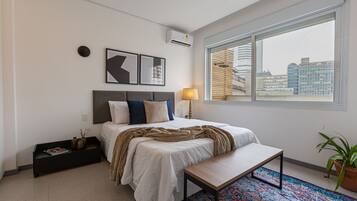 2 chambres, fer et planche à repasser, accès Internet, draps fournis