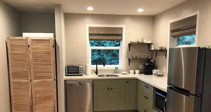 Woodinville Wellington Creekside Studio