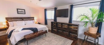 Royal Oak - Cheerful Centrally located 5 bedroom