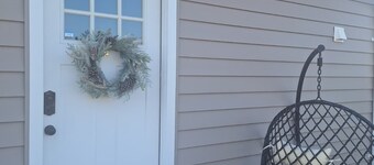 Private, Quiet 1 Bedroom in Amityville