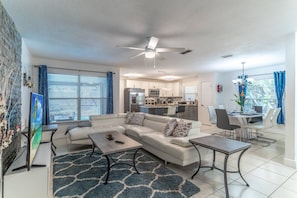Huis (3210 Indian Wells) | Exterieur