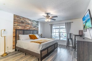 Casa (3210 Indian Wells) | Exterior