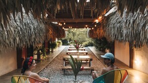 Hallway - Makenke Hostel By Los Colores Ecoparque (Puerto Triunfo)