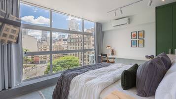 1 quarto, ferros/tábuas de passar roupa, acesso à internet