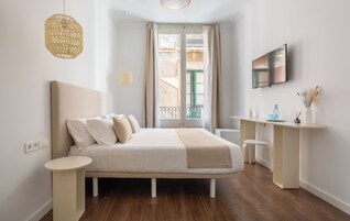 Bureau, lits bébé (gratuits), lit parapluie, Wi-Fi gratuit