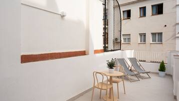 Signature kamer, 1 twee- of 2 eenpersoonsbedden | Gratis babybedden, reisbedje, gratis wifi, beddengoed