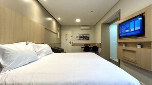 商務雙人房 | 獨特裝潢、布置獨特、書桌、熨斗/熨衣板