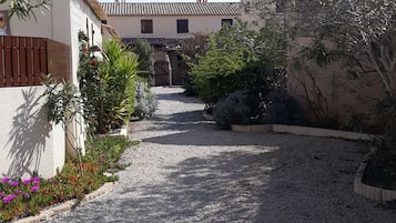 Enceinte de lâhĂ©bergement