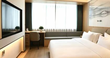 Guyue Hotel (Shengzhou Wuyue Plaza Branch)