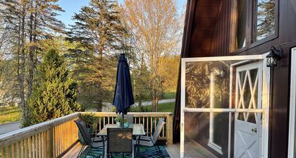 Cozy cabin in downtown Lewisburg WV close to snowshoe sky resort
