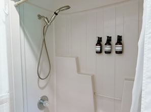 Combined shower/tub