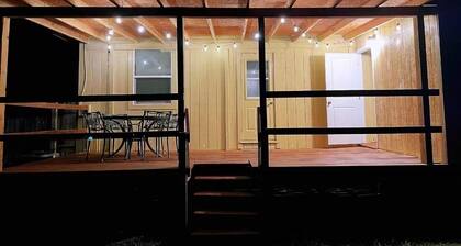 2 Cozy bedroom house W/ huge patio!