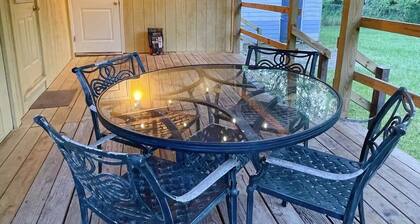 2 Cozy bedroom house W/ huge patio!
