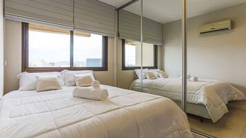 2 bedrooms, iron/ironing board, Internet, bed sheets