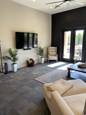Smart TV