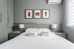 2 quartos, ferros/tábuas de passar roupa, acesso à internet