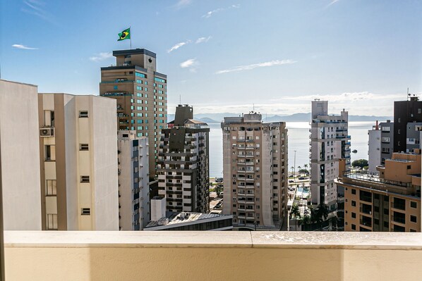 Interior - WI-FI 200mb | Partial SEA view #CA35 (Florianópolis)