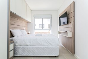 2 soverom, strykejern/-brett, internettilgang og sengetøy