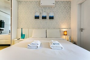 3 slaapkamers, een strijkplank/strijkijzer, wifi, beddengoed