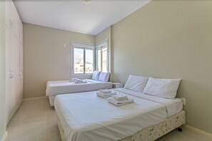 2 quartos, ferros/tábuas de passar roupa, Wi-Fi, roupa de cama