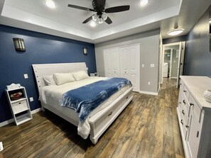 3 bedrooms, desk, blackout curtains, free WiFi - Private Home on Hatcher Pass (Willow)