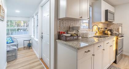 Lovely 1 bedroom with partial water view